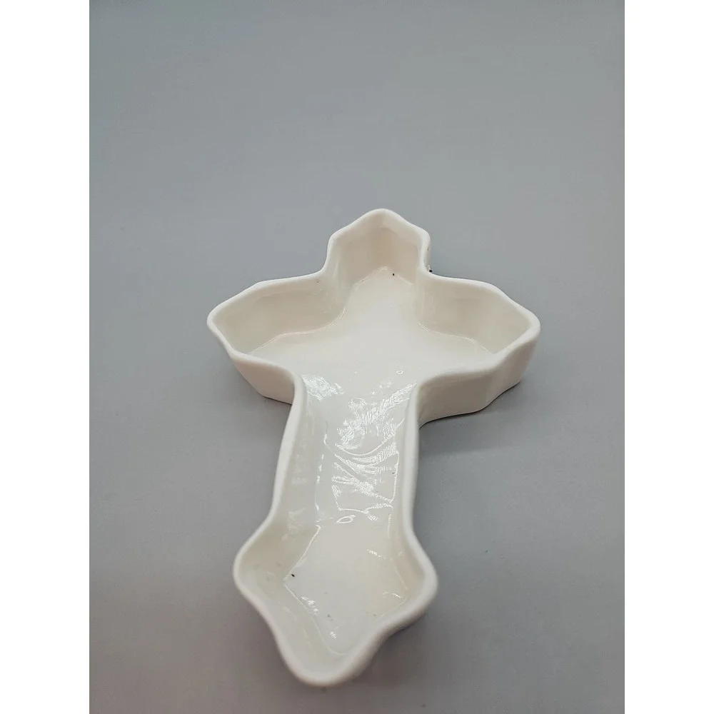 Porcelain Cross Shaped Box 5.5